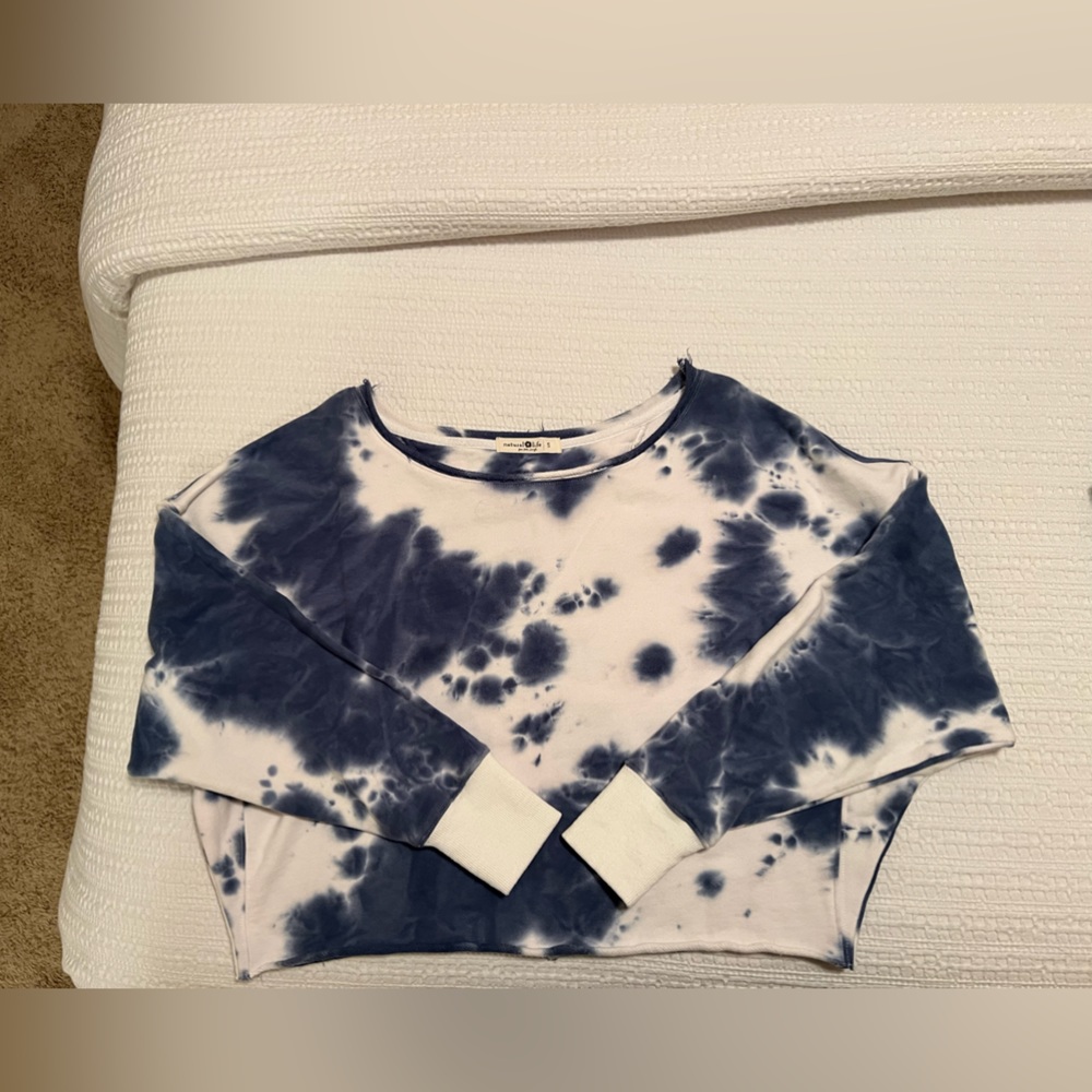Natural Life Tie Dye Blue and White  Sweatshirt - NWOT - Size Small - Picture 3 of 7